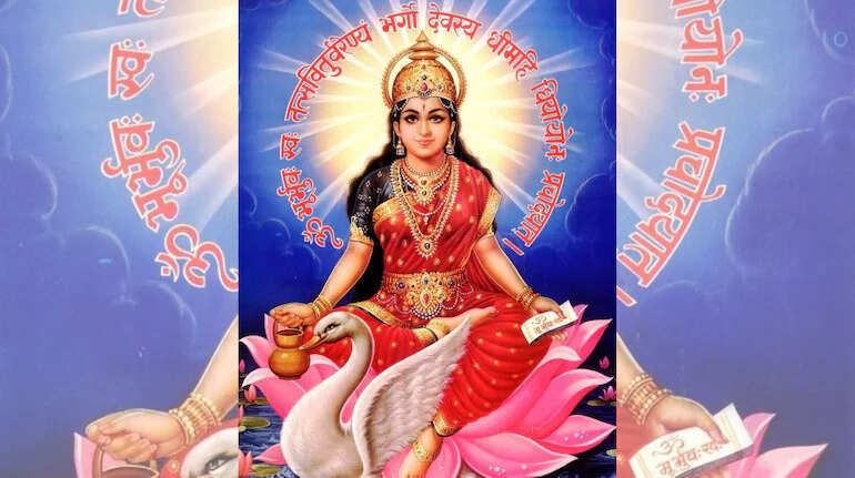 Why Gayatri Mantra is called the essence of Vedas? In the video, the unique glory was said by Scripture and the speech of wise and ways