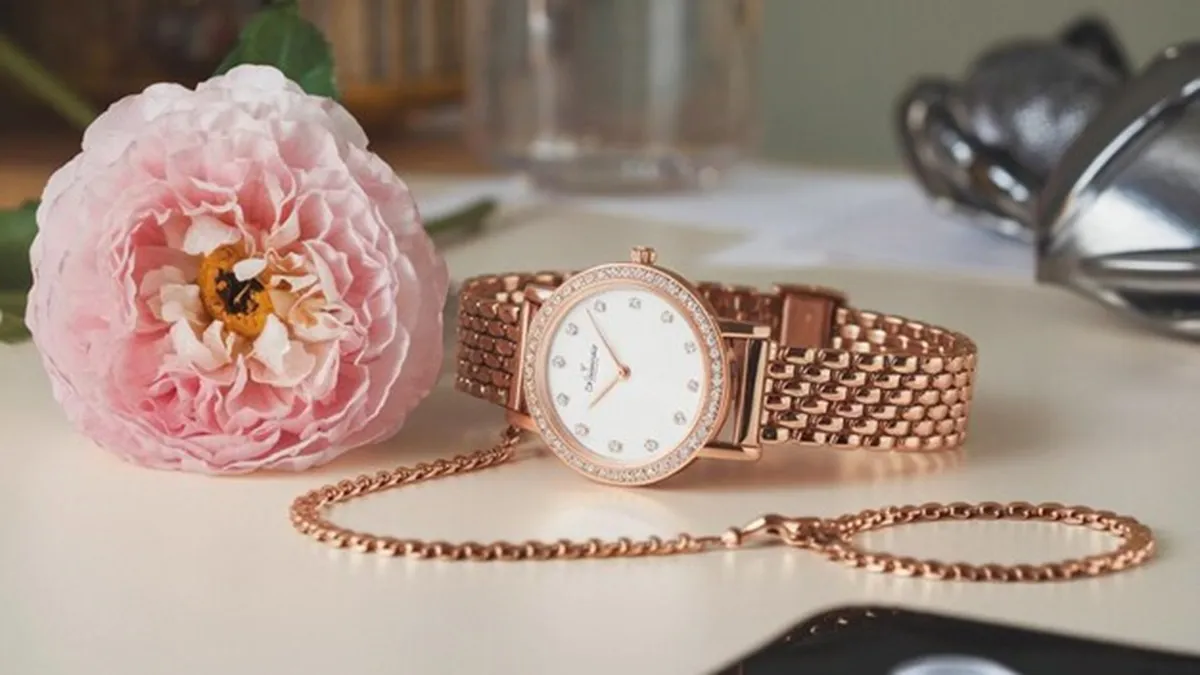 Best rose gold watches for women: where precision meet timeless style