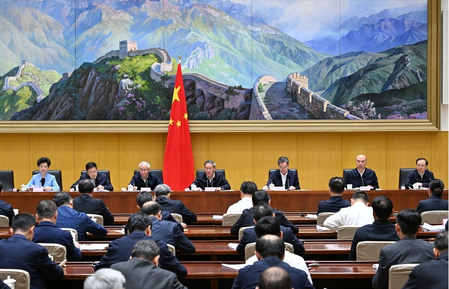 Chinese prime minister emphasized the strength of the domestic economic great cycle