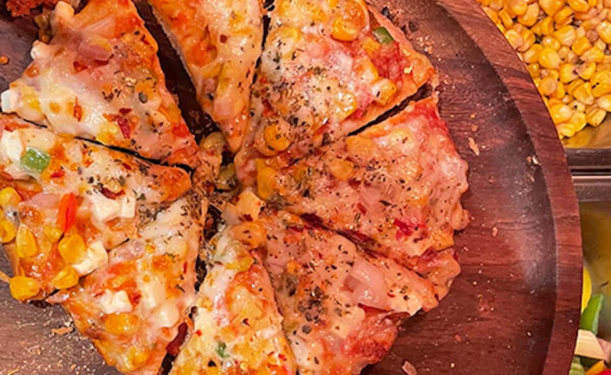 Today is the thought of eating well and then making pizza like this at home