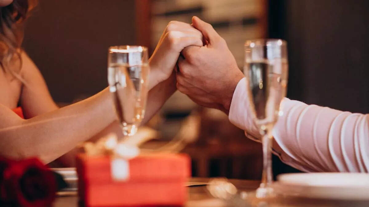 How to make the first date special? Know 10 effective tips in the video that will make your meeting beautiful