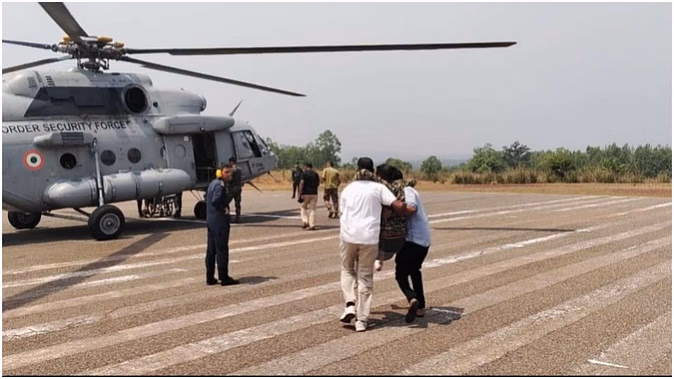 Four soldiers injured in ThunderClap at CRPF Camp in Baliba, Saranda