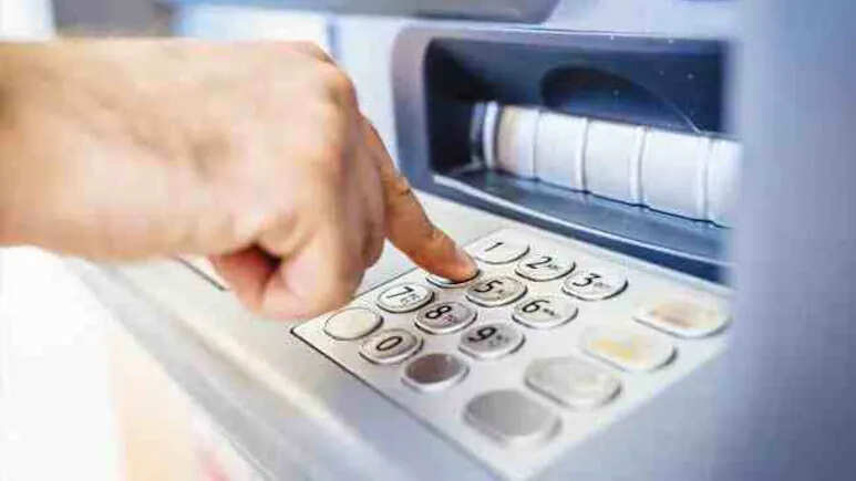 Can you avoid stealing PIN by pressing the ‘Cancel’ button twice before withdrawing money from ATM? Know if this trick is true or lying