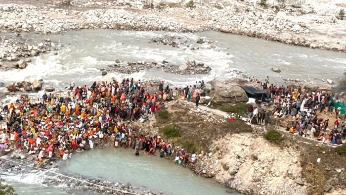 After Pushkar Kumbh in Mana, the first village of the country, southern Indian commiters gathered; Homestay Full – Pushkar Kumbh by Mana Village South Indian Pilgrims Stream to India First Village