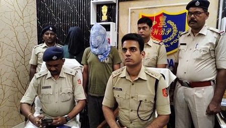 Fake Aadhaar Racket Busted near the border of Bangladesh in West Bengal: Two people arrested with a biometric device in Sagarpada
