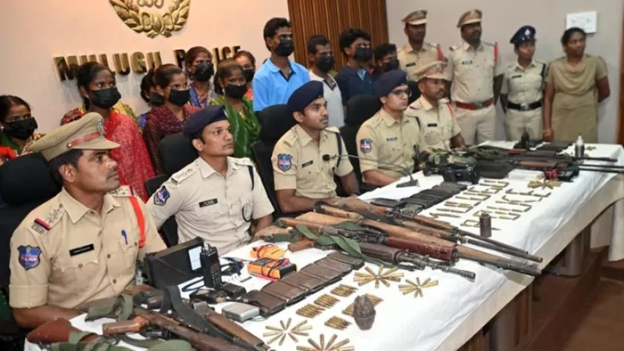 20 Armed Maoists arrested in Telangana, including many big names; Large amount of weapons recovered – 20 Armed Maoists arrested on Chhattisgarh Telangana border