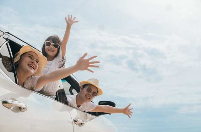 If you have to enjoy the journey without any problems with children then know these smart tips