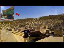 200 years old, this temple is still coming tonight, God is heard back and forth