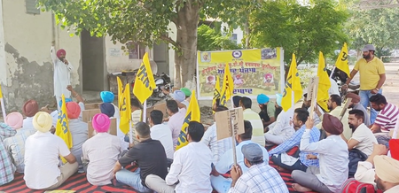 PRTC employees opened the front of the ‘monkey’ government of Punjab
