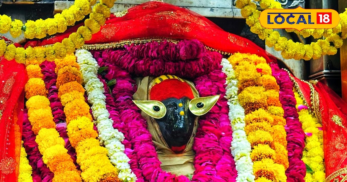 Ram Charan Paduka who will be built in Ramgaya Ghat of Findhyadham will do dedicated yoga exercise
