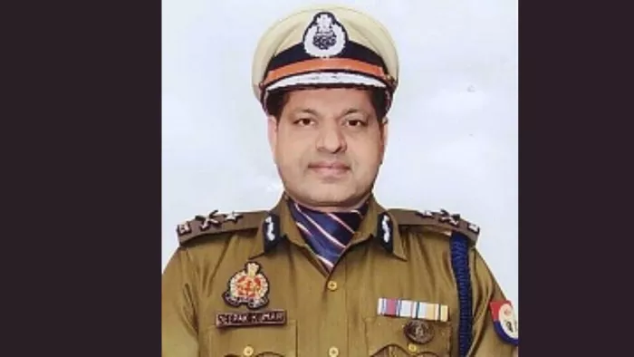 Police Commissioner Deepak Kumar took a big message! Two inspectors were transferred due to negligence – police commissioner Agra transferred Fatehpur Sikri and Shahganj’s inspector dismissed negligence