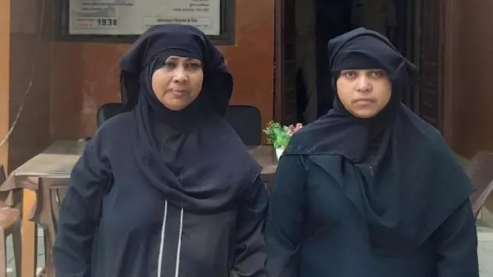 UP -Crime: 15 thousand prize two female murderers arrested in Azamgarh, who were succeeded for two years -Azamgarh police have two prestigious female accused with rewards