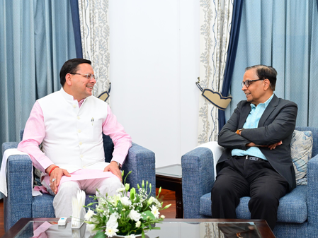 The Finance Commission team visits Uttarakhand, meets CM Dhami