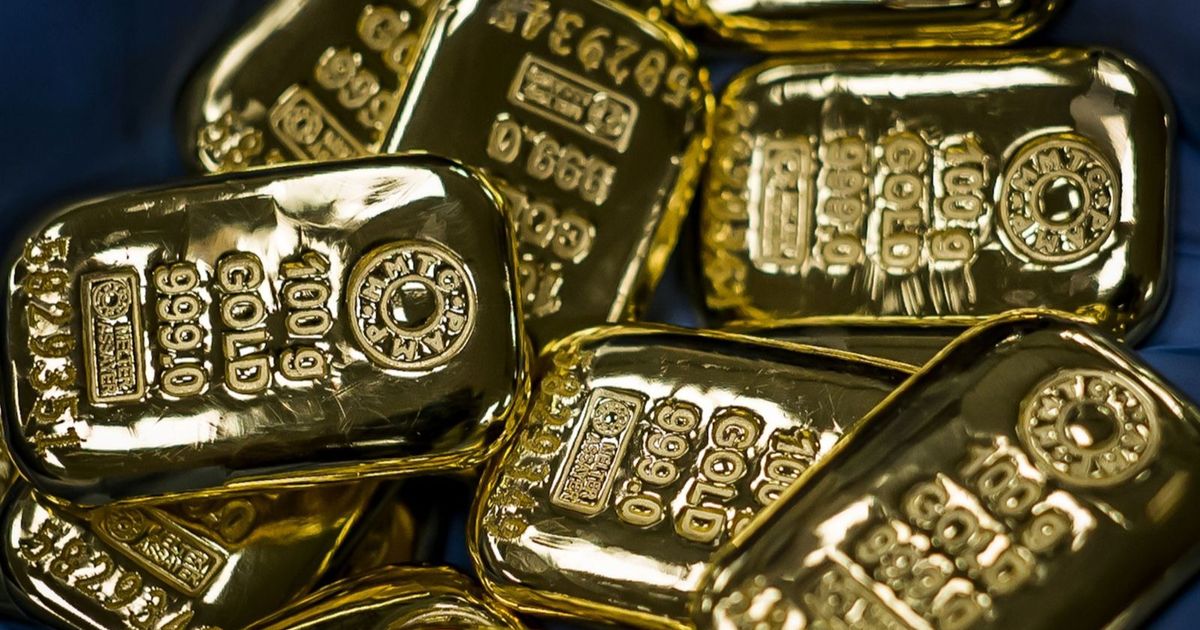 The weak US economy -prospects restore gold with its glamor