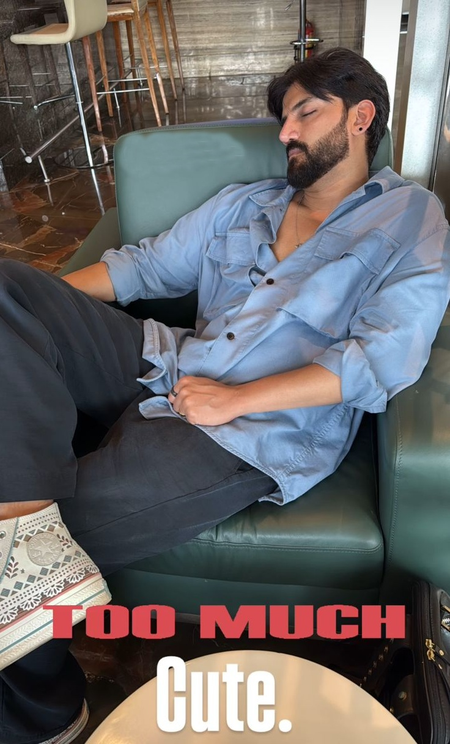 Man Zaheer slept on the bench, Sonakshi clicked in a photo