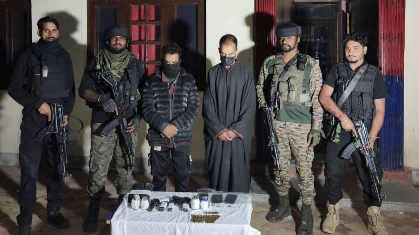 Two terrorist employees arrested in joint operation by the Indian Army, CRPF in J & K’s Shopian | Today news