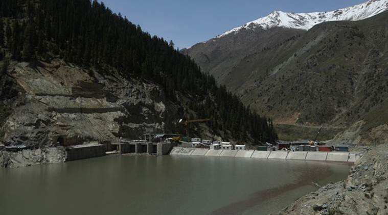 What is the Tulbul project, what Omar Abdullah and Mehbooba Mufti, who accuse each other of being supporters?