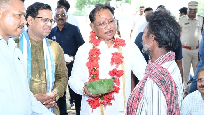 CM Vishnudev Sai reprimanded the officer, said – work or ready to be suspended – CM Vishnudev Sai has reprimanded the officer and says that your work or is ready to be suspended