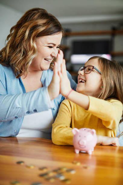 Teach children from 7 tips to save money
