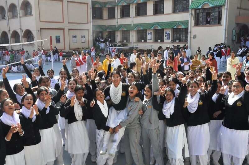 79.8 percent students passed the tenth examination of the Himachal Pradesh Council, girls in the top four