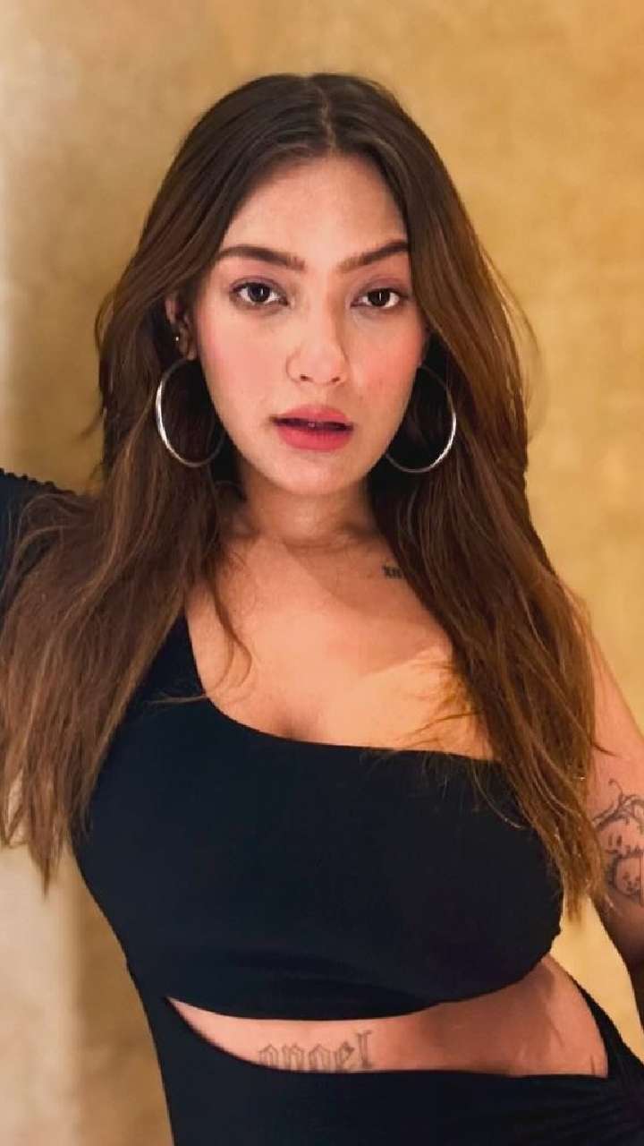 Asika Bhatia is addicted to smoking