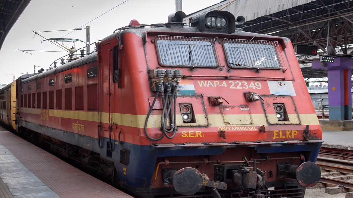 How many years old can kids travel in the train for free, know what are the rules