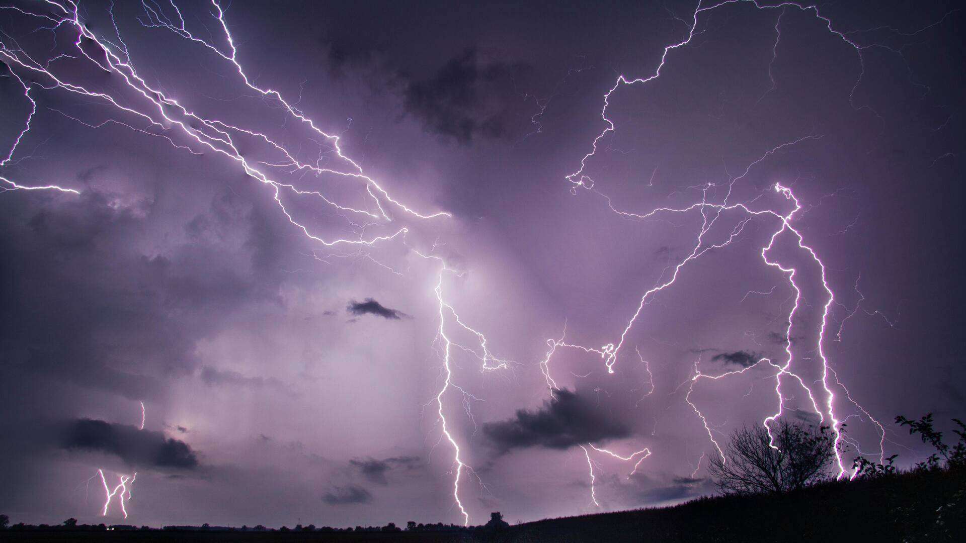 Celestial Lightning fell in 6 districts of Odisha, killed 10 people, IMD released orange warning