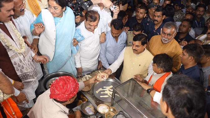 The entire cabinet reached chate stores, cm ate water address, given £ 500
