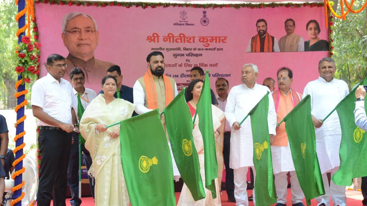 In Bihar, Nitish Kumar showed the green signal to the pink bus … women will travel in CCTV, alarm facilities