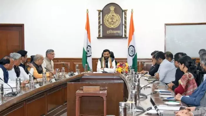 Ministers will only go to the districts by telling MLAs and district heads, preparing to increase the coordination between BJP government and organization -Haryana BJP cordination between government and the organization focus on election promises
