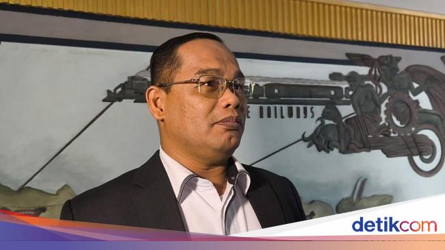 Reports to Lisa Mariana Naik Sidik, RK lawyer who speaks moral Berdexos