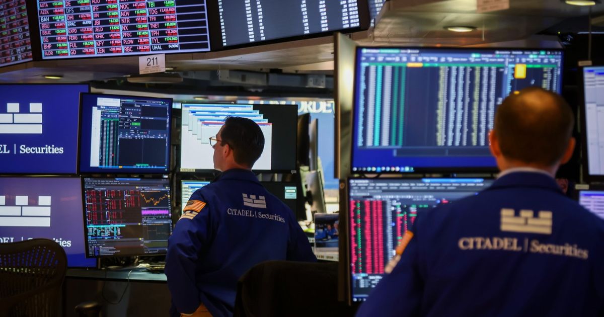 Anxiety over the exacerbation of US deficit pressure on Wall Street indicators