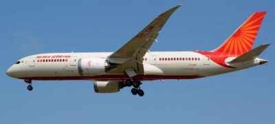 Number of people traveling domestic air in the country rose 8.5 percent in April