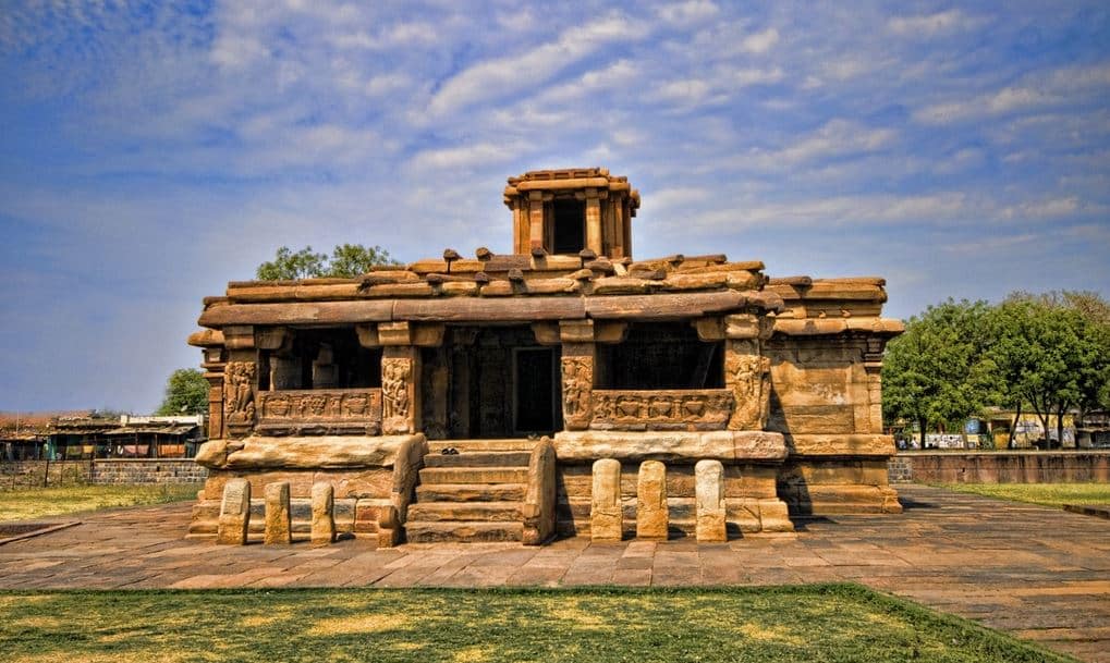 The unique temple of the country where the lock is installed to close the tricks of enemies is 1000 years old recognized