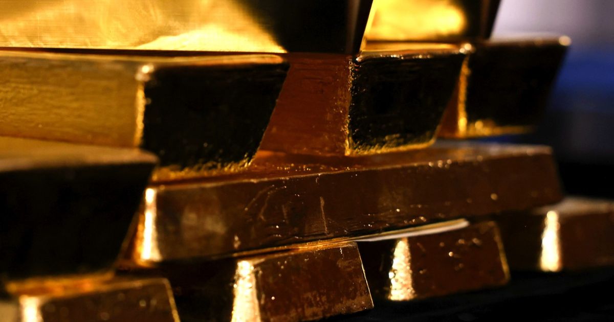 Gold prices are still rising amid anxiety over exacerbation of the US deficit