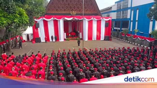 PDIP Ceremony of Pancasila birthday June 1st, Rano Karno to Ganjar attended