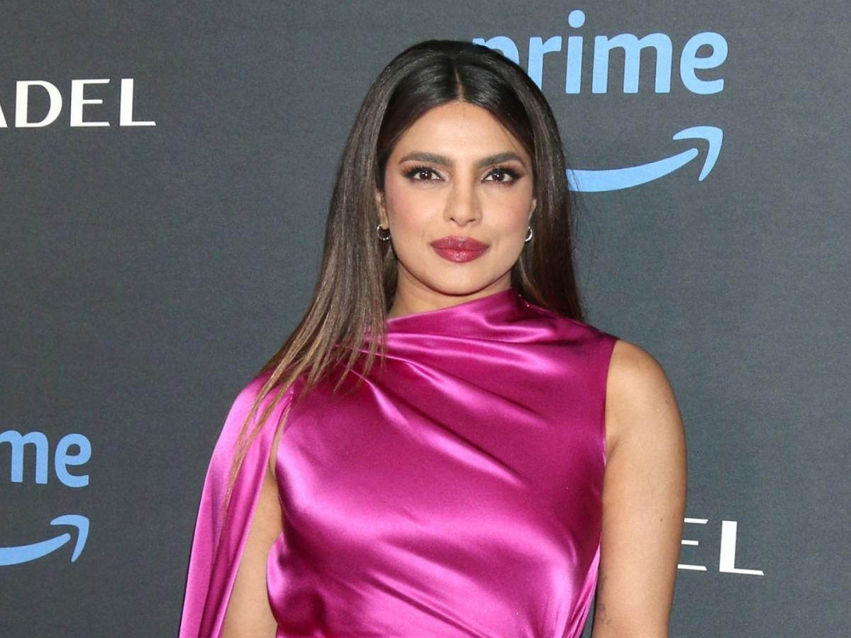 this-priyanka-chopra-authorized-be-aware-has-a-$-17-scalp-oil-that-leaves-dry-‘healthy-&-nourished’