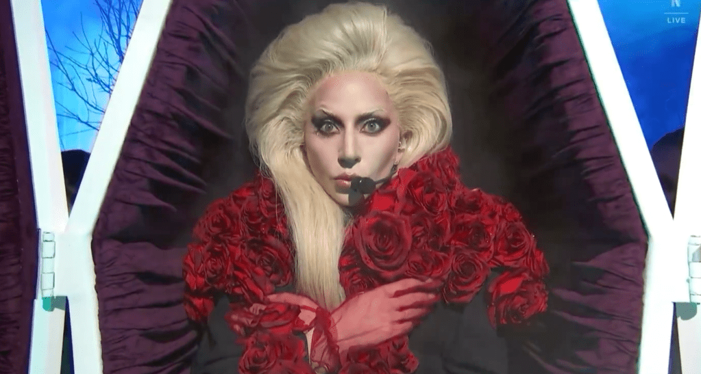 lady-gaga-steals-netflix’s-tudum-with-‘wednesday’-themed-performance