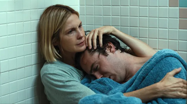 gossip-lady’s-kelly-rutherford-&-catharine-daddario-star-within-the-tributaries-trailer