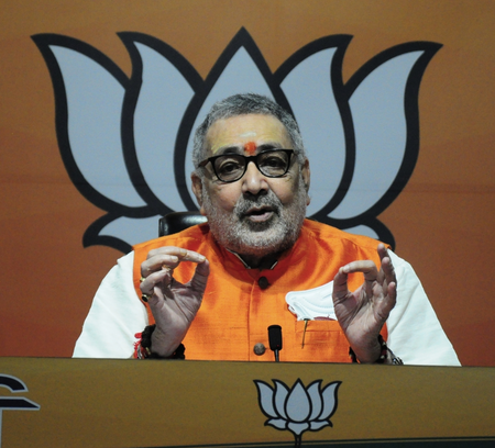 Bihar: Giriraj Singh described the success of ‘Swanidhi Yojana’ as the influence of PM Modi’s visionary attitude