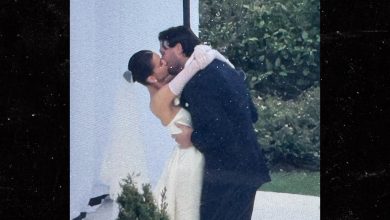 hailee-steinfeld-and-josh-allen-marry,-lock-lips-in-california-wedding-ceremony