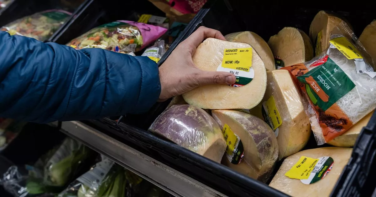 exact-times-to-shop-in-aldi,-lidl,-asda-and-tesco-for-enormous-reductions-on-meals