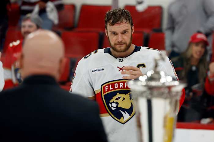 surprise!-nhl,-with-the-help-of-kids,-gives-barkov-the-selke-and-king-clancy-awards