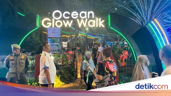 Look at the beauty of the underwater world of Jakarta Illumination Island