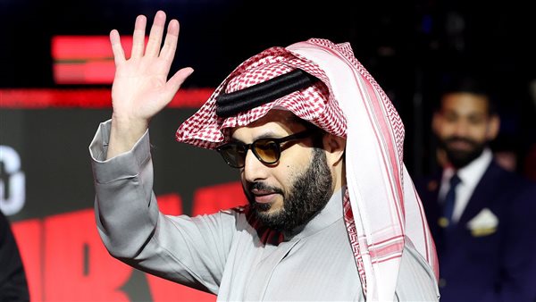 ترك-آل-الشيخ-تعرض-للظلم.-وهشام-طلعت-مصفى-مدرسة-في-البيزنس