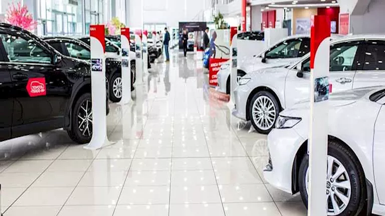 خبير-مبيعات:-تجار-السيارات-يخسرون-لضمان-الاستمرار-في-السوق