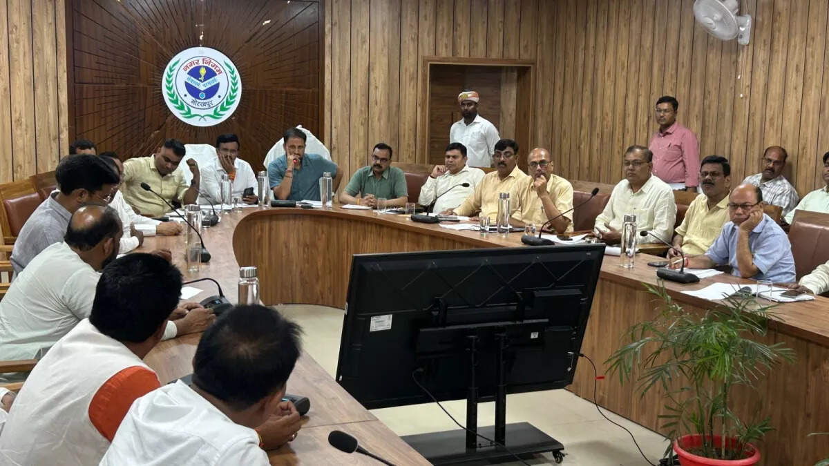 Control room to be built in the municipal corporation for Bakrid in this city up will be deployed QRT