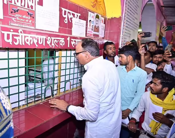 Deputy-CM Said Hospital must be on a warning mode regarding festival summer, ban on leave