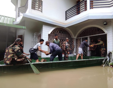 Manipur: Army Reliefwork continues amid the flood crisis in Imhal