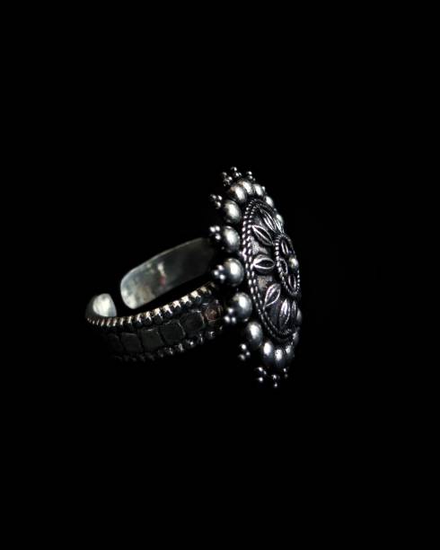 Benefits of wearing a silver ring